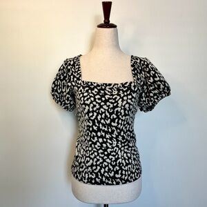 Free people leopard print puff sleeve square neck top size medium